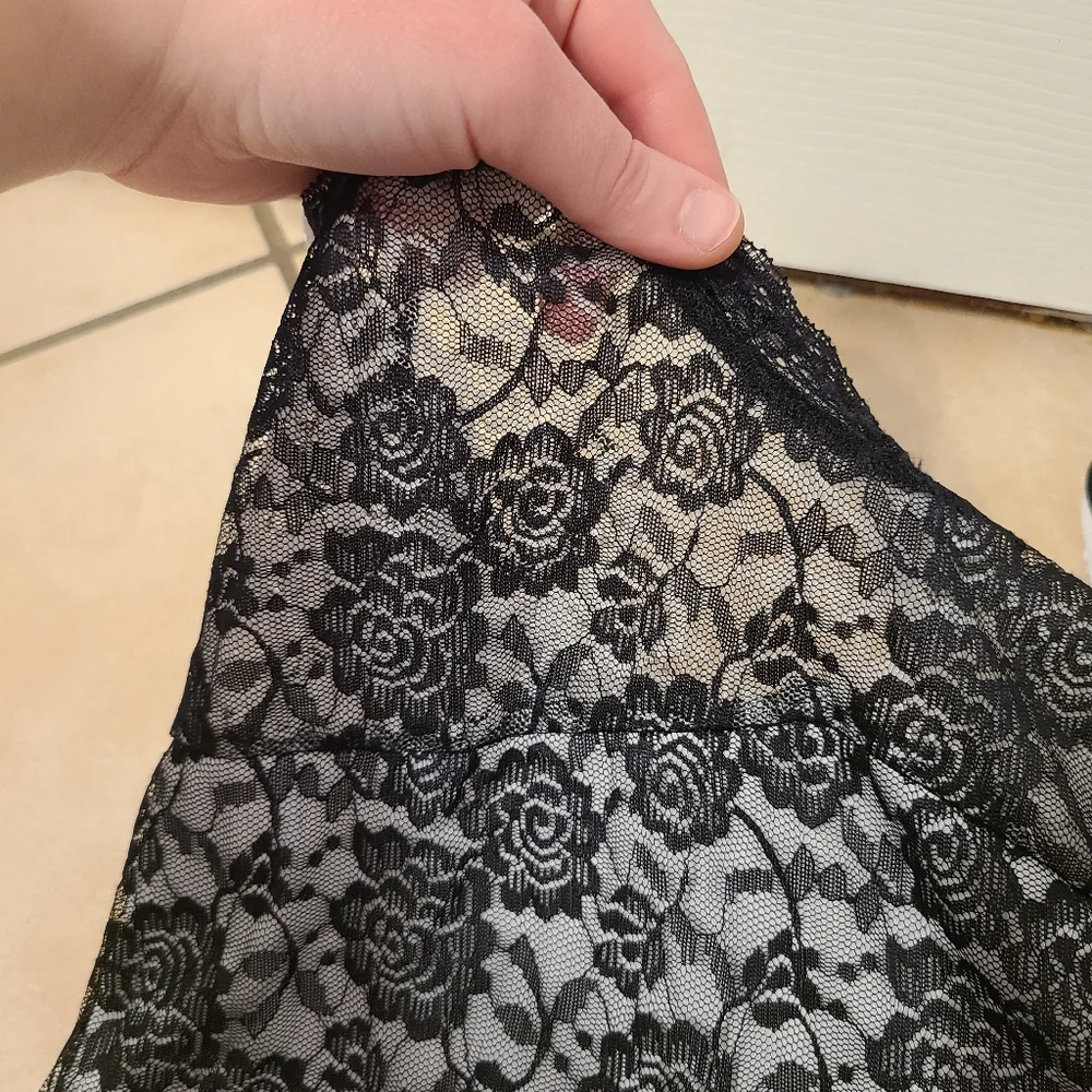 lace maxi dress - Picture 7 of 8